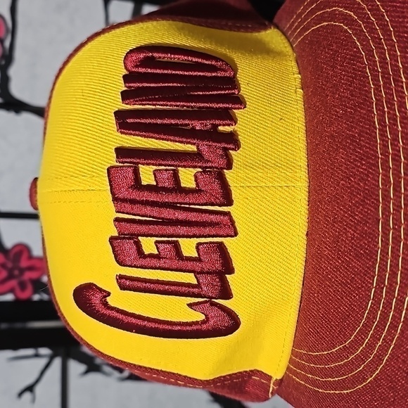 Cleveland Snapback Hat Vintage Six Flags - Picture 6 of 7